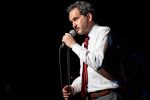 L’anarchia poetica di Fabrizio De André rivive ad Abbadia Isola: in scena “Storia di un impiegato”