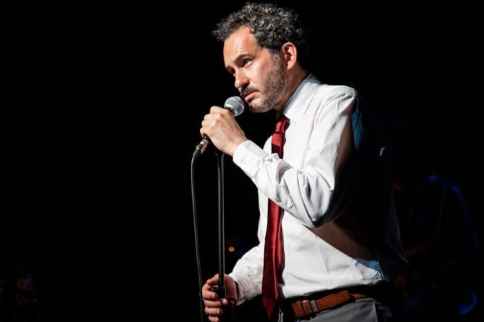 L&rsquo;anarchia poetica di Fabrizio De Andr&eacute; rivive ad Abbadia Isola: in scena &ldquo;Storia di un impiegato&rdquo;