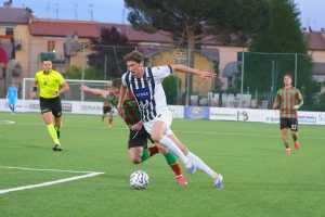 Calcio serie C: la Pianese getta il cuore oltre l&rsquo;ostacolo e conquista il passaggio al secondo turno playoff