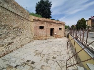 Torrita di Siena, si inaugura dopo il restauro la Fonte a Giano
