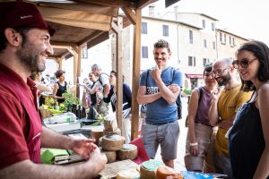 Valdichiana Eating: a Cetona la valorizzazione dell'enogastronomia del territorio