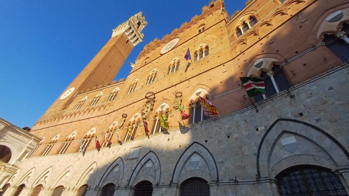 Palio di Siena del 2 luglio 2026: estratte Bruco, Drago, Valdimontone e Oca