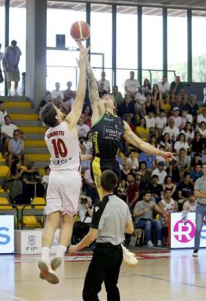 Basket, niente da fare per la Vismederi Costone: in finale va Lucca
