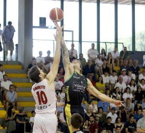 Basket, niente da fare per la Vismederi Costone: in finale va Lucca