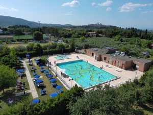 San Gimignano, riapre la piscina comunale con nuove attivit&agrave; e tariffe agevolate per i residenti
