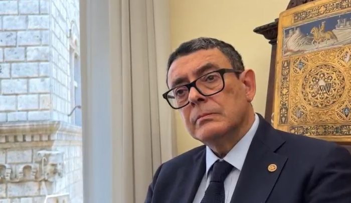 Di Pietra: "Con Mps non si gioca a risiko. Siena, il suo nome e la sua storia vanno rispettati&rdquo;