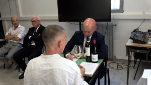 &ldquo;Vite Libera&rdquo;, a Santo Spirito il primo esame da sommelier per i detenuti: il vino diventa strumento di riscatto grazie a AIS