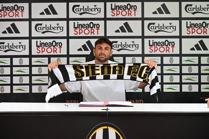 Siena Fc, l'attaccante Simone Rossetti &egrave; bianconero