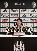 Siena Fc, il giocatore Jacopo Ciofi ancora in bianconero