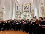 La musica oltre i confini: il Gloria di Vivaldi alla Collegiata di San Martino celebra l’amicizia tra Sinalunga e Dorking