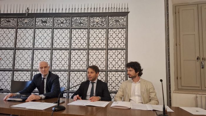 Comune di Siena e Fises a sostegno degli esercizi del centro storico