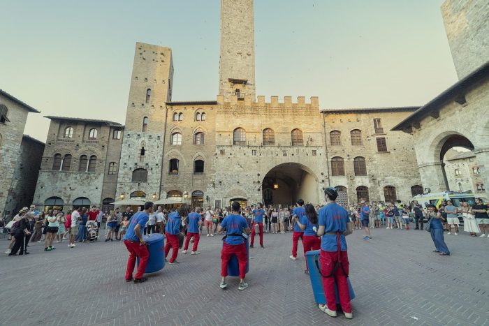 Nottilucente accende San Gimignano: arte, musica e spettacoli nel cuore della citt&agrave;