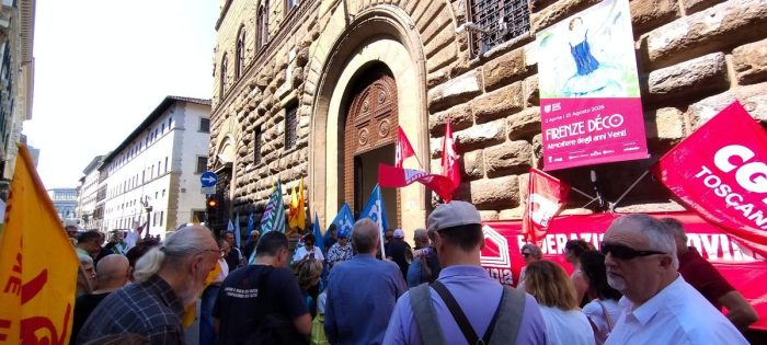 CGIL e SUNIA Siena al presidio toscano dei sindacati degli inquilini contro il Piano Casa