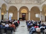 Pienza, “Tre donne, tre destini”: il grande teatro lirico risuona nel cortile di Palazzo Piccolomini