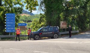 Furti nelle auto in Val d&rsquo;Orcia, due arresti: refurtiva e arnesi da scasso trovati in un camper