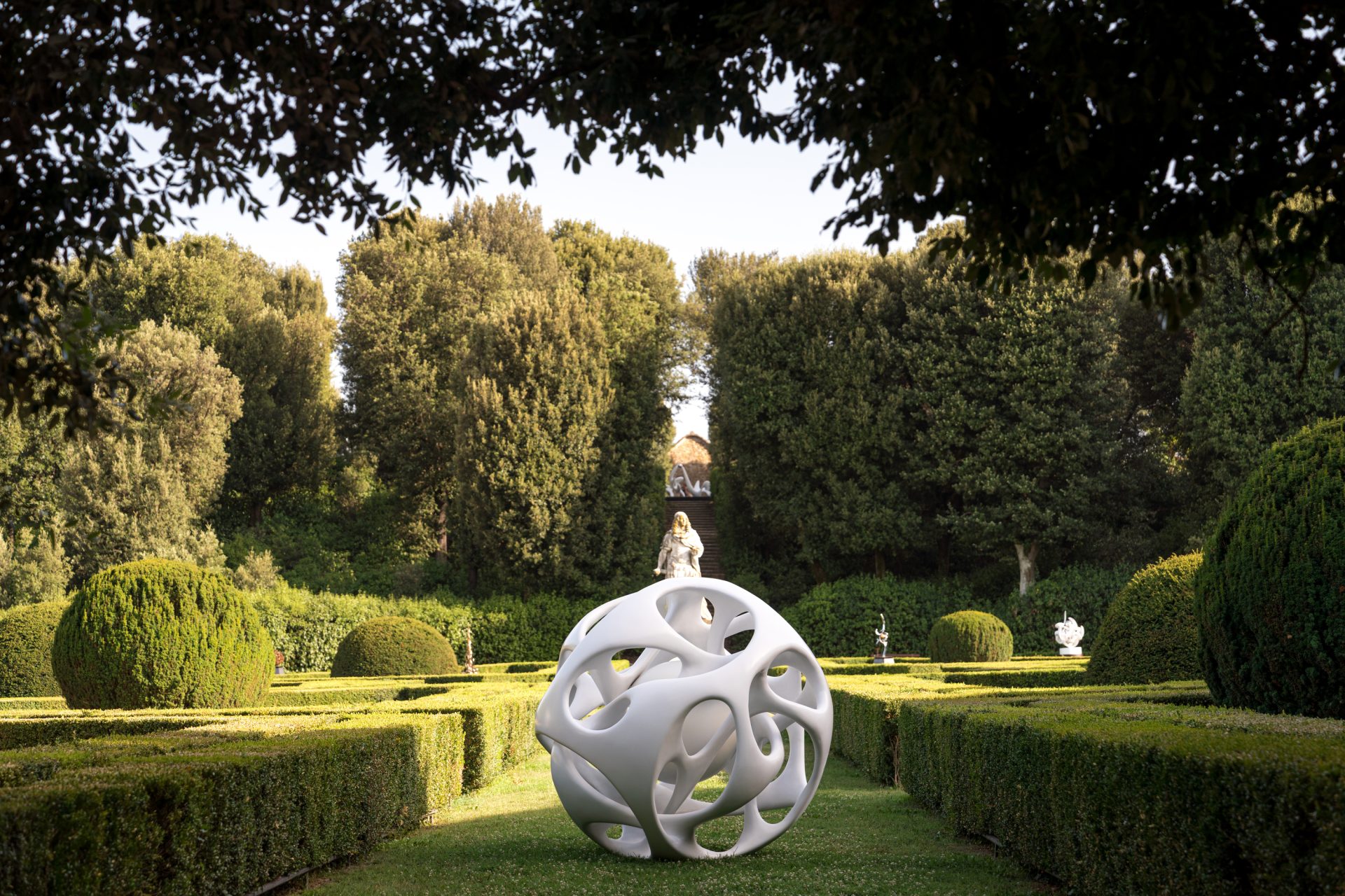 Forme nel Verde, 55 anni di arte e paesaggio: San Quirico d'Orcia diventa un museo a cielo aperto