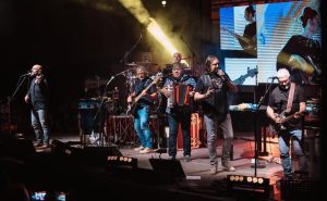 Siena e l'estate dei grandi nomi in Fortezza: successo per il debutto con i Nomadi
