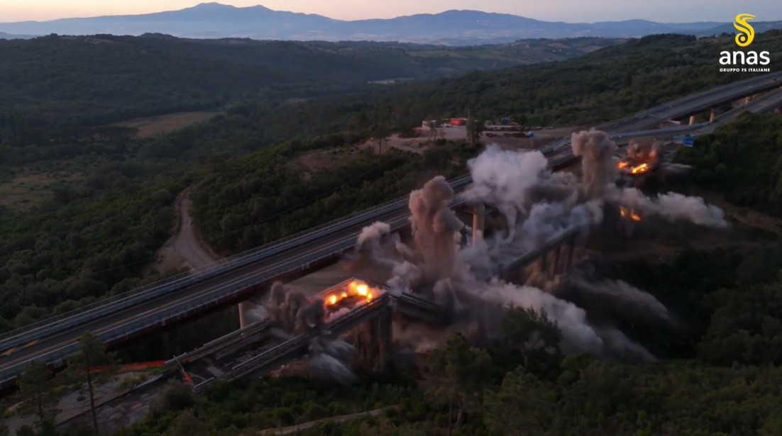 Raddoppio Siena-Grosseto: demolito con l'esplosivo il viadotto &ldquo;San Lorenzo&rdquo;
