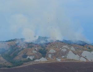 Incendio nelle Biancane di Leonina, fiamme nelle Crete Senesi