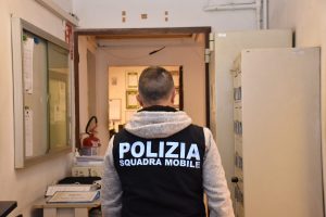 Immigrazione: arrestato mediatore, favoriva permessi di soggiorno illeciti