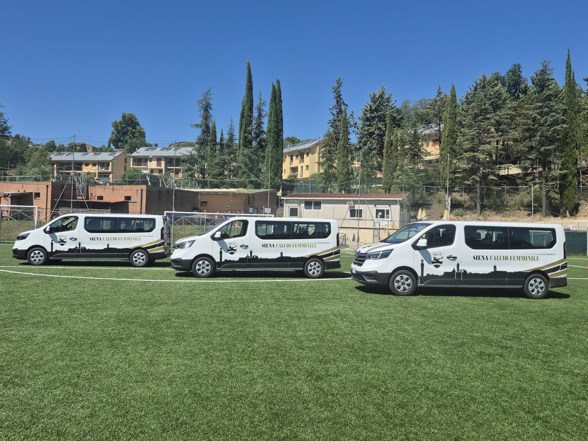 Tre nuovi pulmini per Siena Calcio Femminile: pi&ugrave; opportunit&agrave; per le ragazze del territorio