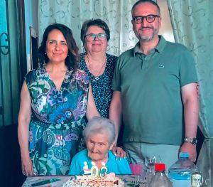 Erina Barellini spenge 103 candeline, gli auguri del Comune di Monteriggioni