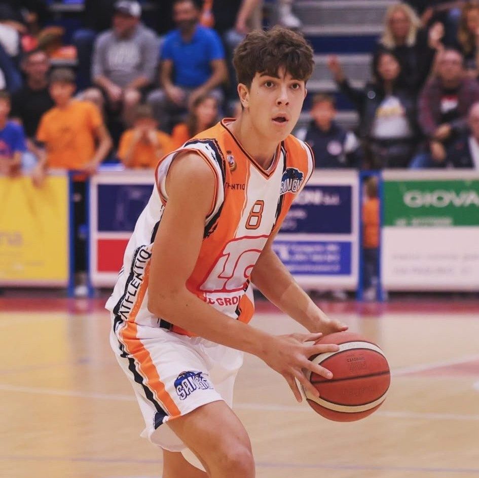 Basket, il lungo Alessandro Milani &egrave; un nuovo giocatore della Virtus