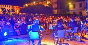 Poggibonsi, due serate di musica in piazza Rosselli: omaggio a De Andr&eacute; e concerto dedicato alle donne