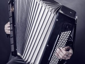 Monteriggioni, 'Ritratti in Jazz' ad Abbadia a Isola: Art Van Damme e la sua straordinaria fisarmonica