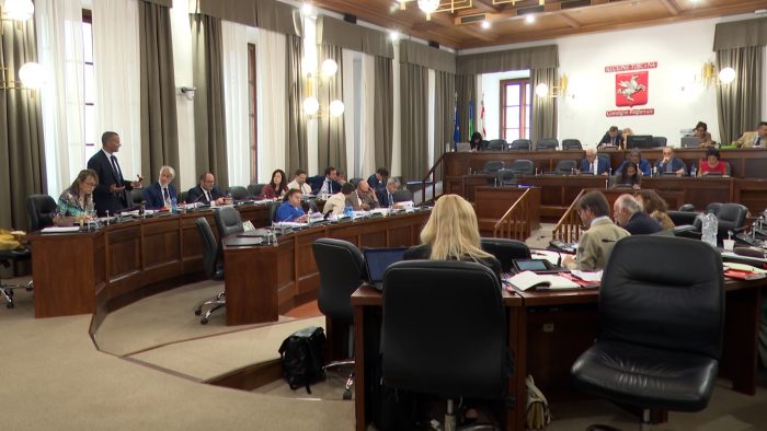 Educazione sessuo-affettiva, il Pd toscano sfida la linea Valditara: presentata la proposta di legge regionale