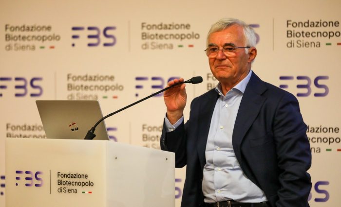 Antimicrobico-resistenza, dal Biotecnopolo di Siena un nuovo modello per affrontare la sfida globale