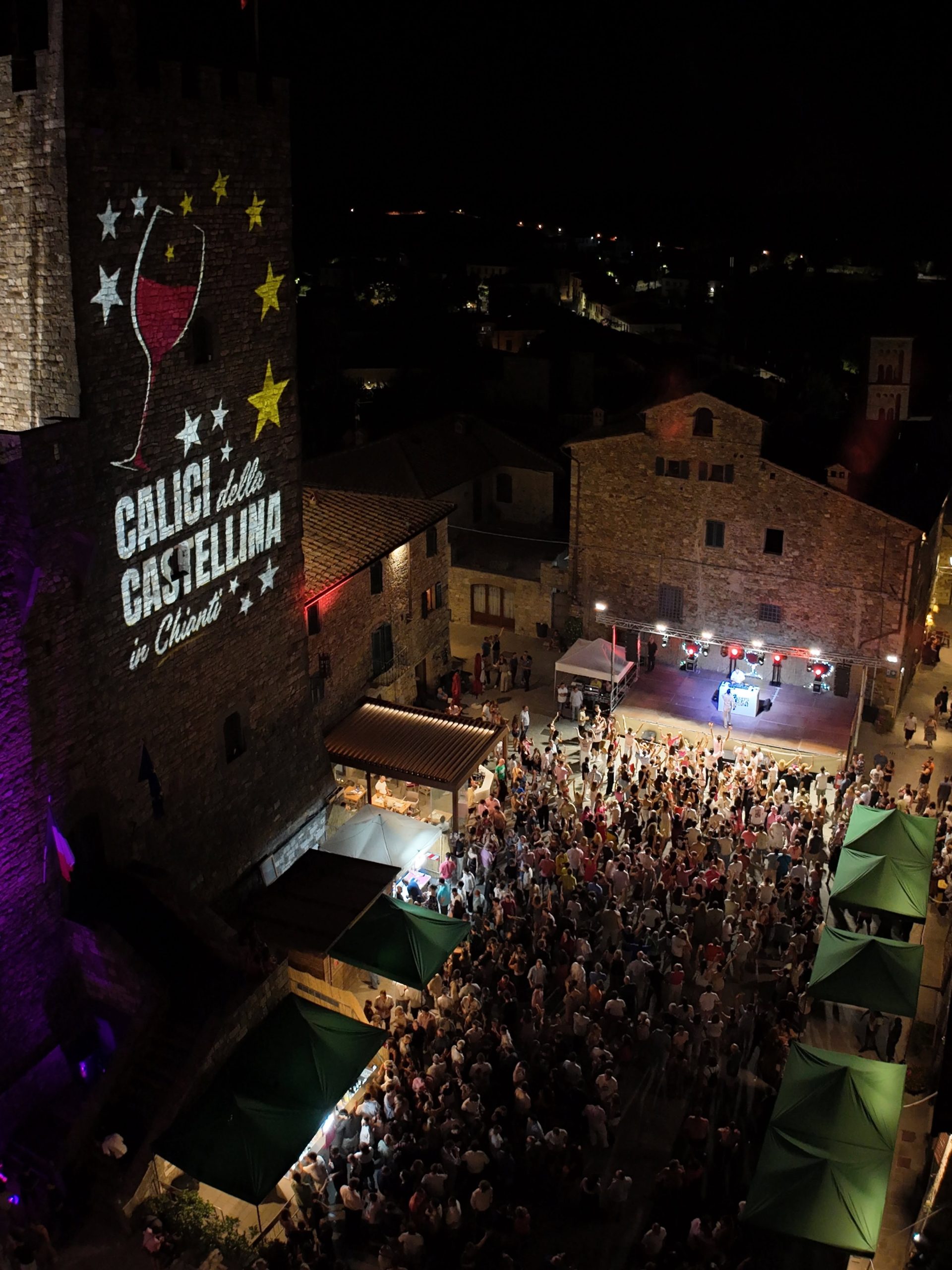 Castellina, successo per cinque giorni di &ldquo;Calici&rdquo;: vino, musica, arte e tradizione conquistano il Chianti