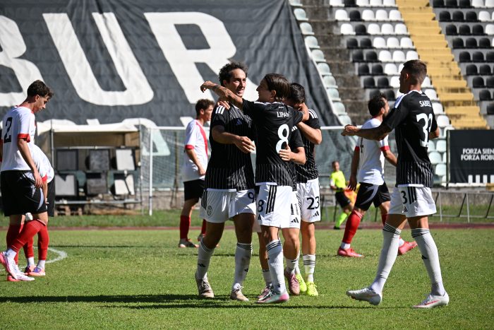 Calcio, il Siena batte la Rondinella e passa il turno di Coppa Italia