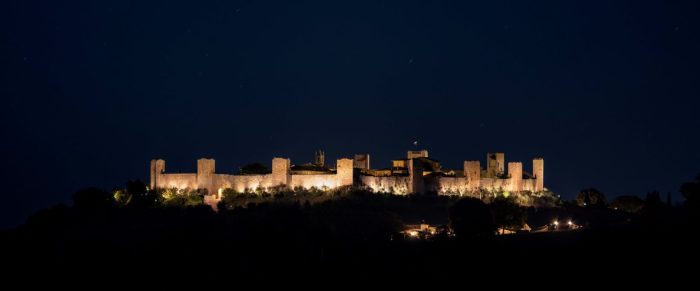 Monteriggioni, quattro serate d'estate tra archeologia, gioco, jazz e teatro-canzone