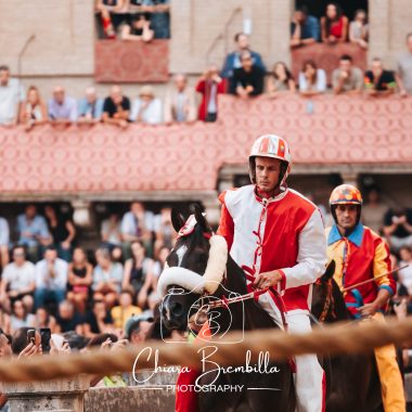 Palio 18 agosto 2026 corsa (6)