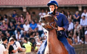 Palio di Siena, Tittia: "Dopo l'incidente mi sento pi&ugrave; forte e ho scoperto una parte di me che non conoscevo"