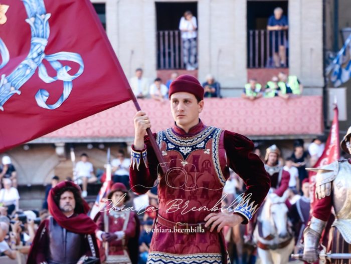 Palio di Siena, la Torre vince il Masgalano 2026