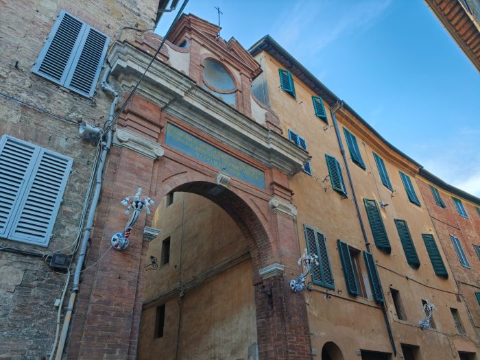 Siena, restaurato l&rsquo;antico Arco di Fontegiusta. Un monumento restituito alla citt&agrave; e alla sua comunit&agrave;