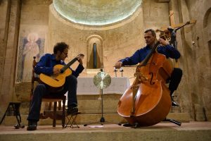 Poggibonsi, "W La Citt&agrave; Viva": musica da film in piazza Amendola con lo Sha Sha Duo