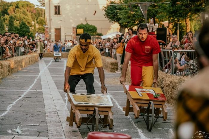 A San Casciano dei Bagni torna il Palio di San Cassiano: le quattro contrade pronte a sfidarsi in onore del patrono