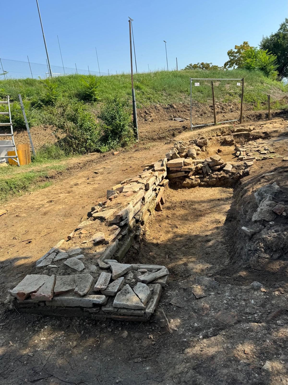 Montepulciano, ripresi gli scavi al sito archeologico di Fontegrande ad Acquavi…