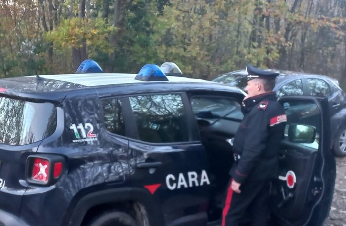 Blitz dei Carabinieri nei boschi di Trequanda, smantellato bivacco dello spaccio