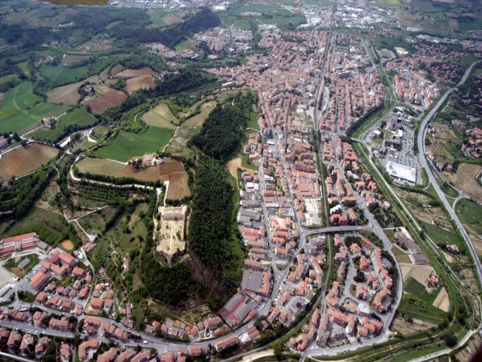 Manutenzione strade a Poggibonsi: lavori di completamento in via Montegrappa
