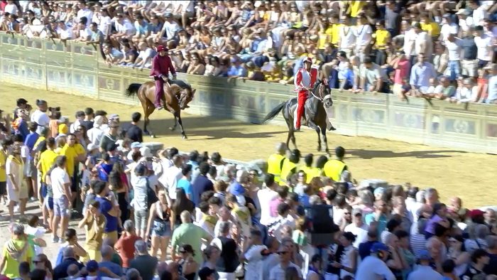 Palio di Siena, la Giraffa vince la seconda prova