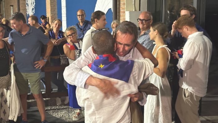 Palio di Siena, le lacrime del condottiero. Il Capitano del Nicchio Fabio Giustarini si commuove in diretta
