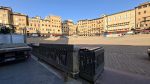 Palio di agosto: Piazza del Campo si veste a festa, i lavori riaccendono il cuore dei senesi