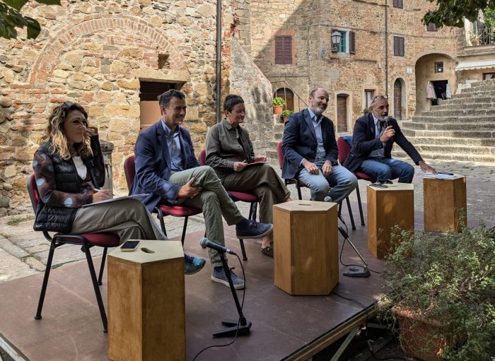 &ldquo;Avanti, Popolo!&rdquo; torna a Monticchiello: due giorni per discutere le sfide delle democrazie