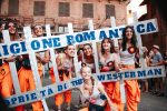 Un fiume azzurro inonda Siena: le foto del Corteo della Vittoria del Nicchio (2° parte)