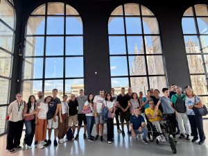 Da Siena a Milano, l&rsquo;arte diventa un ponte: i ragazzi di Autismo Siena al Museo del Novecento