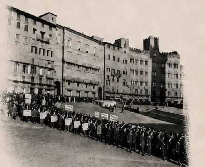 120 anni movimento operaio e contadino senese: a Buonconvento mostra fotografica itinerante Archivio storico Cgil e Spi Cgil